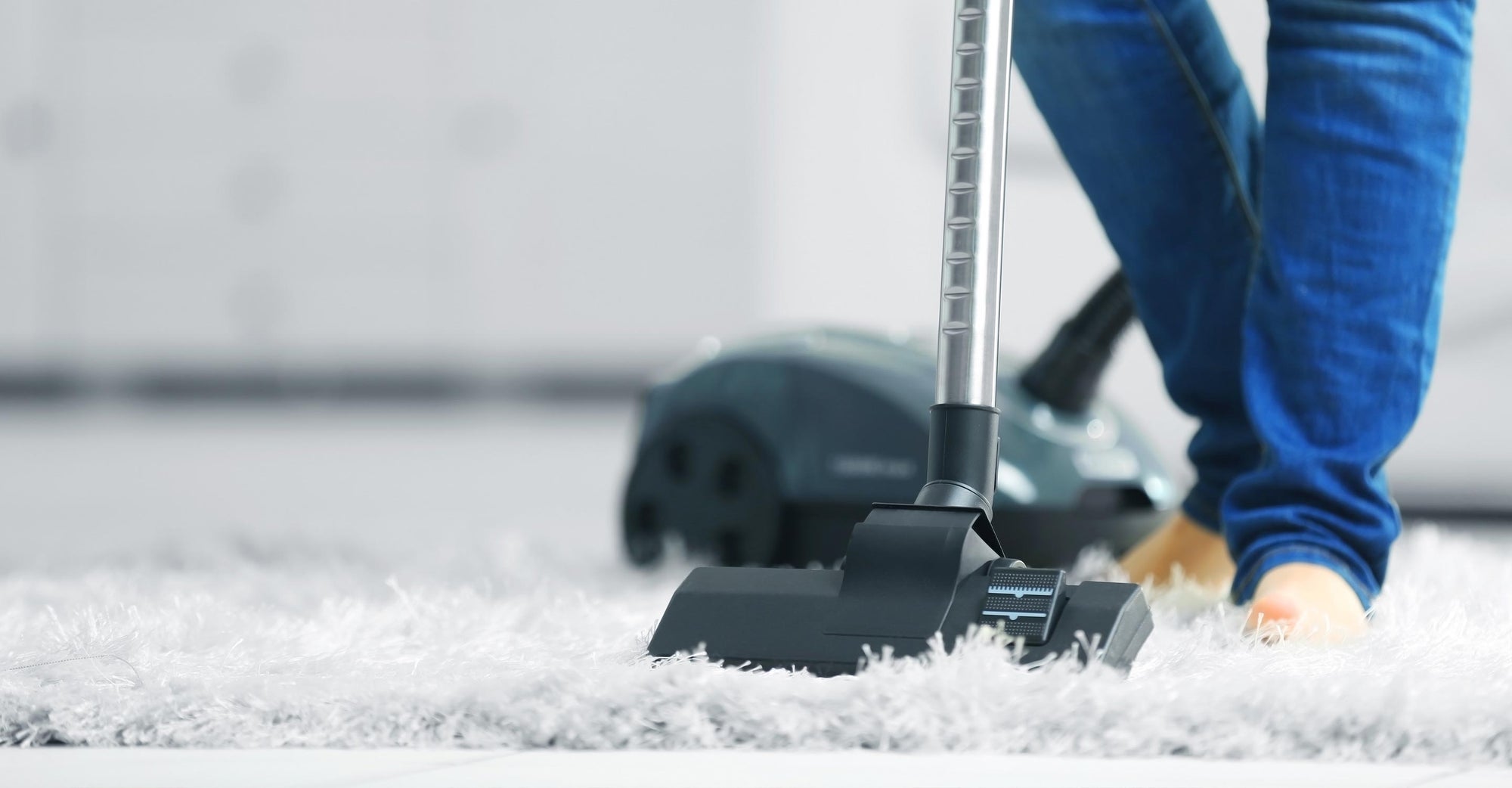 Vacuum cleaners spread ultrafine particles, bacteria